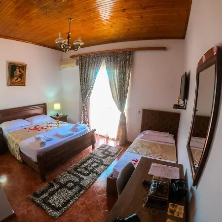 Villa Rezidenca Aurel Center Berat