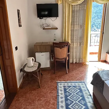 Rezidenca Aurel Villa Berat